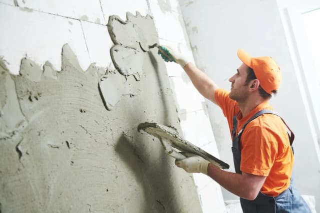 Tynk ile cm - idealna grubość tynku dla Twoich potrzeb budowlanych Tynk ile cm - idealna grubość tynku dla Twoich potrzeb budowlanych
