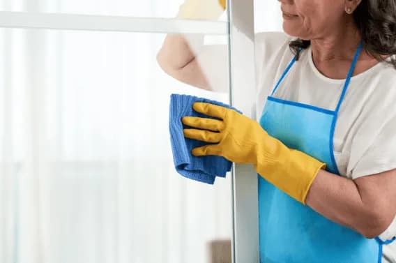 Co najlepsze do mycia okien – skuteczne metody i sprawdzone środki