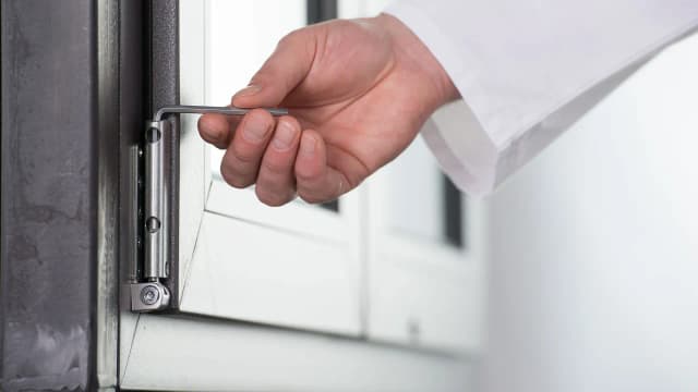 Jak się ustawia okna plastikowe, by uniknąć problemów i oszczędzić energię Jak się ustawia okna plastikowe, by uniknąć problemów i oszczędzić energię